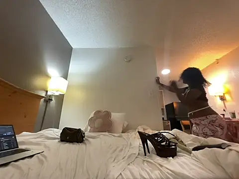 magicalc00ch online show from 05/05/26, 11:46
