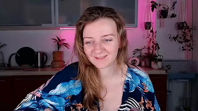 Snapshot of Elly_Helly chatting on 12/08/24, 08:04 Elly Helly online show from 12/08/24, 08:04