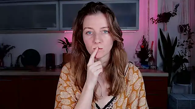 Snapshot of Elly_Helly chatting on 01/02/25, 08:24 Elly Helly online show from 01/02/25, 08:24