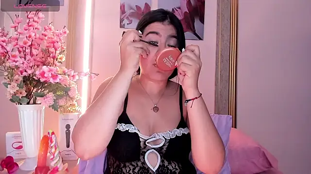 scarlet fostt  online show from 10/19/25, 10:38