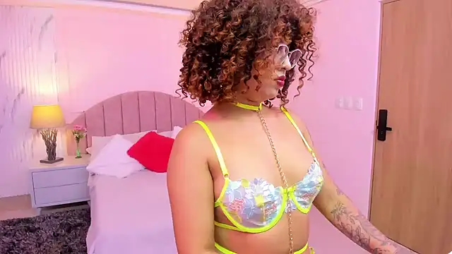 MadelaineJones online show from 04/23/26, 12:29