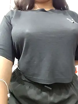 Snapshot of MohiniHott chatting on 11/23/25, 05:51 MohiniHott online show from 11/23/25, 05:51