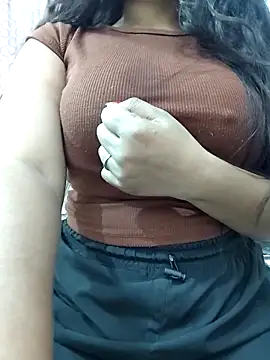 Snapshot of MohiniHott chatting on 12/01/25, 07:13 MohiniHott online show from 12/01/25, 07:13