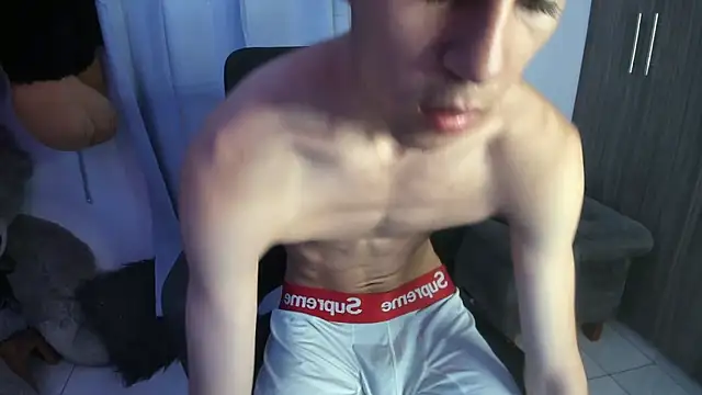 isaaclatino online show from 11/10/25, 07:29