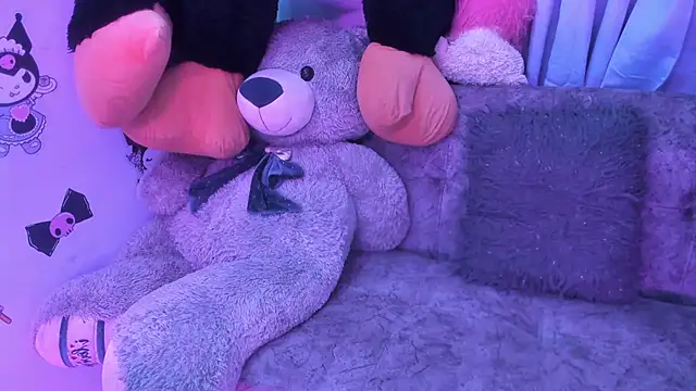 isaaclatino online show from 11/13/25, 11:58