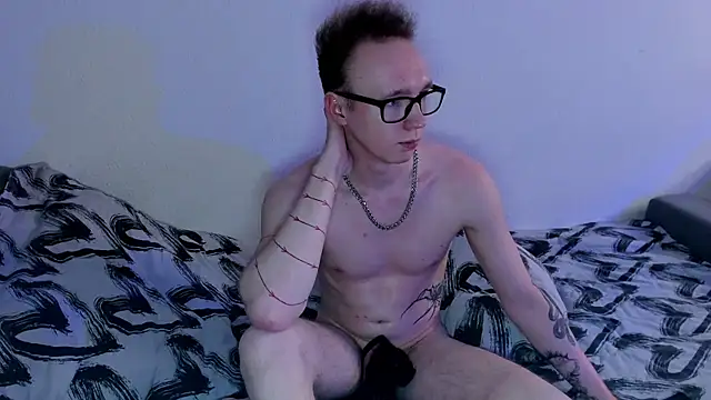 Snapshot of Alex_silents chatting on 02/05/25, 04:47 Alex silents online show from 02/05/25, 04:47