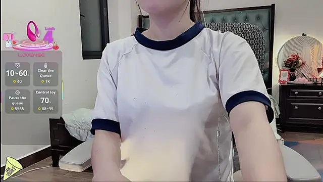 Berrysweet 68 online show from 11/15/25, 09:43