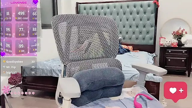 Berrysweet 68 online show from 04/17/26, 04:32