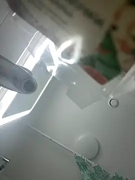 Adela Vetta online show from 12/13/25, 09:31