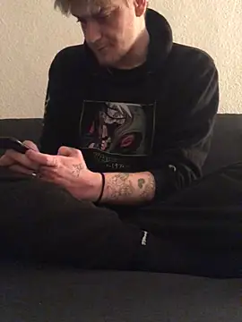 Simboxxx040 online show from 03/15/26, 11:33