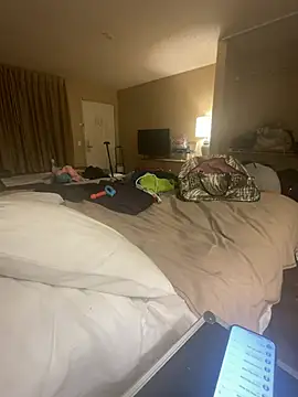 tatted-bitty online show from 02/22/25, 03:01