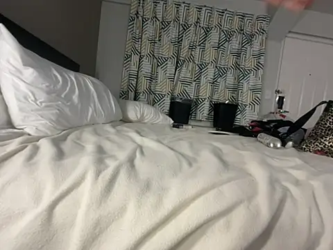 tatted-bitty online show from 11/09/25, 09:51