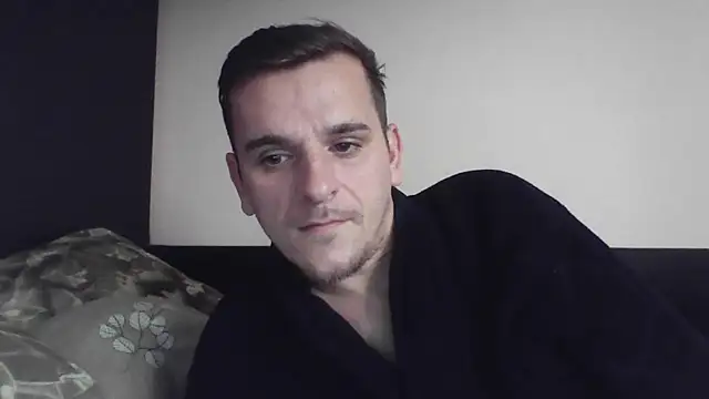 Snapshot of Huge_cock22cm chatting on 01/17/25, 02:28 Huge cock22cm online show from 01/17/25, 02:28