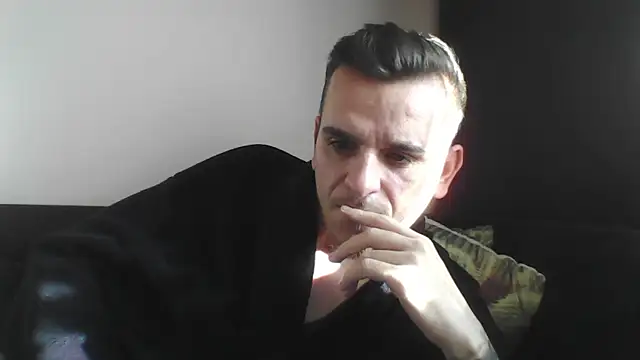 Snapshot of Huge_cock22cm chatting on 01/19/25, 12:39 Huge cock22cm online show from 01/19/25, 12:39