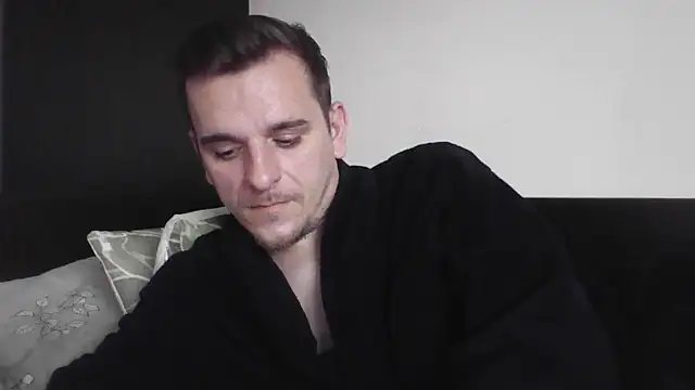 Snapshot of Huge_cock22cm chatting on 01/20/25, 02:14 Huge cock22cm online show from 01/20/25, 02:14