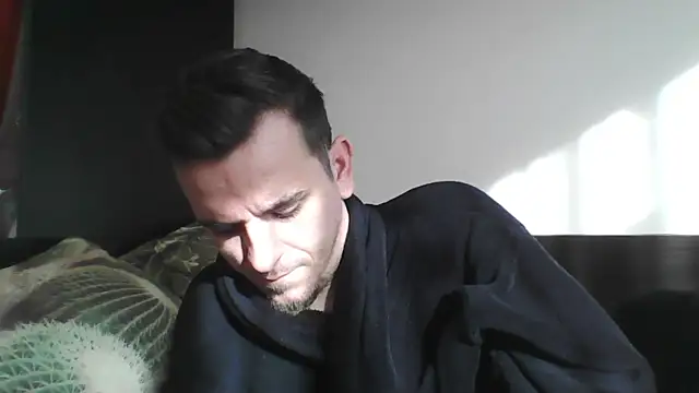 Snapshot of Huge_cock22cm chatting on 02/14/25, 12:36 Huge cock22cm online show from 02/14/25, 12:36