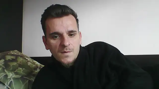 Snapshot of Huge_cock22cm chatting on 02/17/25, 11:44 Huge cock22cm online show from 02/17/25, 11:44