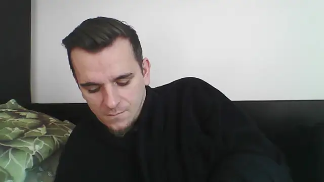 Snapshot of Huge_cock22cm chatting on 02/24/25, 07:44 Huge cock22cm online show from 02/24/25, 07:44