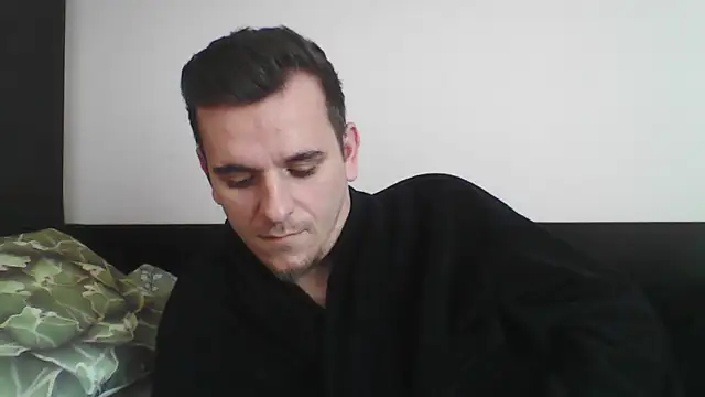 Snapshot of Huge_cock22cm chatting on 02/26/25, 09:10 Huge cock22cm online show from 02/26/25, 09:10