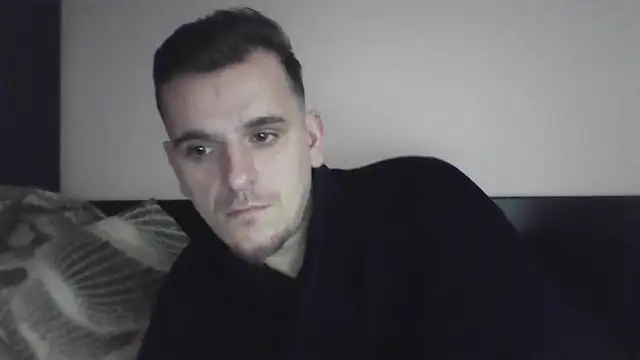Snapshot of Huge_cock22cm chatting on 02/27/25, 03:05 Huge cock22cm online show from 02/27/25, 03:05