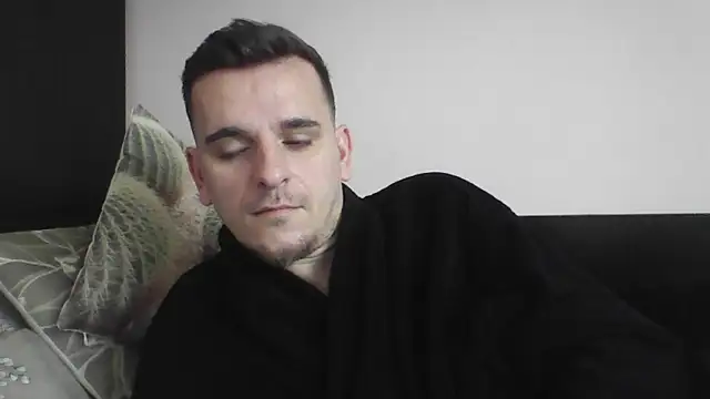 Snapshot of Huge_cock22cm chatting on 02/28/25, 08:09 Huge cock22cm online show from 02/28/25, 08:09