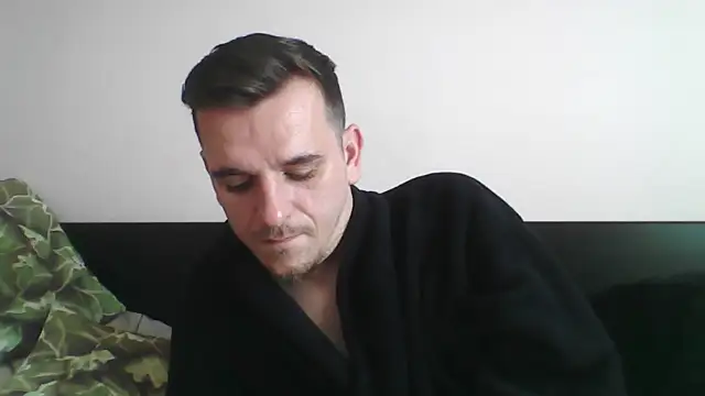 Snapshot of Huge_cock22cm chatting on 03/09/25, 11:03 Huge cock22cm online show from 03/09/25, 11:03