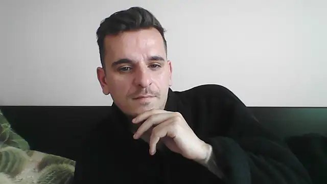 Snapshot of Huge_cock22cm chatting on 03/10/25, 10:37 Huge cock22cm online show from 03/10/25, 10:37