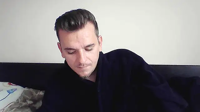 Snapshot of Huge_cock22cm chatting on 10/08/25, 10:35 Huge cock22cm online show from 10/08/25, 10:35