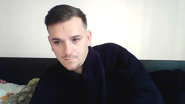 Snapshot of Huge_cock22cm chatting on 10/17/25, 05:21 Huge cock22cm online show from 10/17/25, 05:21