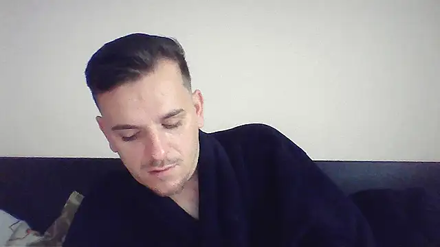 Snapshot of Huge_cock22cm chatting on 10/18/25, 12:28 Huge cock22cm online show from 10/18/25, 12:28