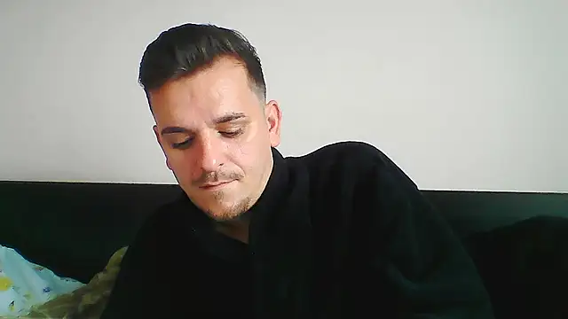 Snapshot of Huge_cock22cm chatting on 10/19/25, 10:16 Huge cock22cm online show from 10/19/25, 10:16