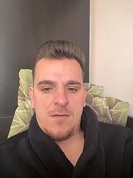 Huge cock22cm online show from 03/11/26, 10:21