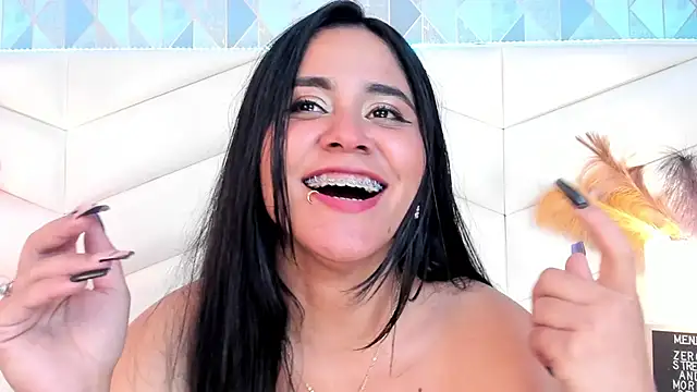 Brenda Garcia online show from 02/25/25, 03:31