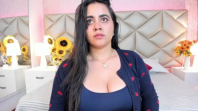 Brenda Garcia online show from 11/13/25, 10:30