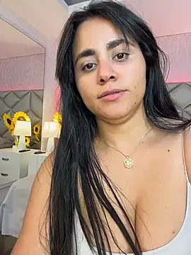 Brenda Garcia online show from 11/29/25, 07:39