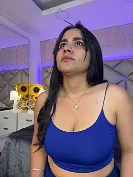 Brenda Garcia online show from 12/18/25, 08:26