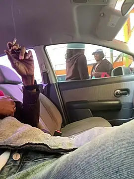 Snapshot of NillaMontana chatting on 01/04/25, 06:51 NillaMontana online show from 01/04/25, 06:51