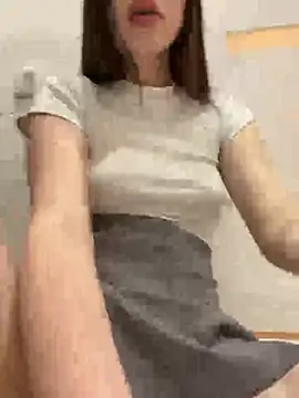 Snapshot of littlebitchess chatting on 01/15/25, 02:06 littlebitchess online show from 01/15/25, 02:06