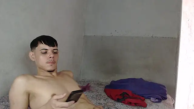 MicaelRian69 online show from 10/28/25, 06:32