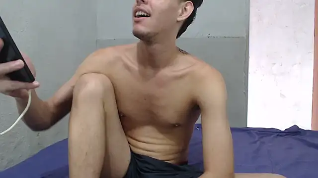 MicaelRian69 online show from 04/10/26, 01:49