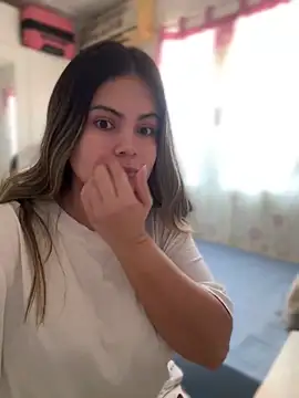 melanny10 online show from 03/15/25, 09:19