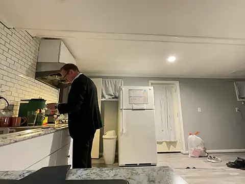 mouser21212 online show from 02/17/25, 07:37