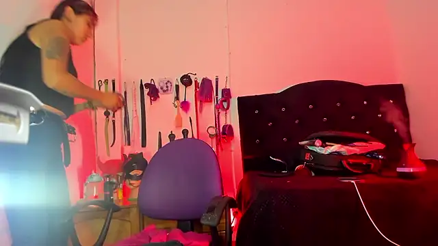 LucyStrike  online show from 01/13/26, 01:22