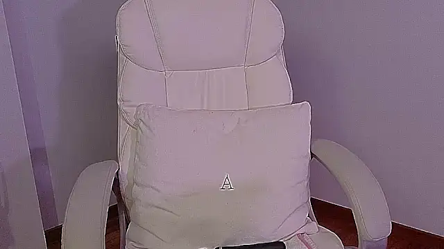 Snapshot of fedebarbie chatting on 11/13/25, 11:25 fedebarbie online show from 11/13/25, 11:25