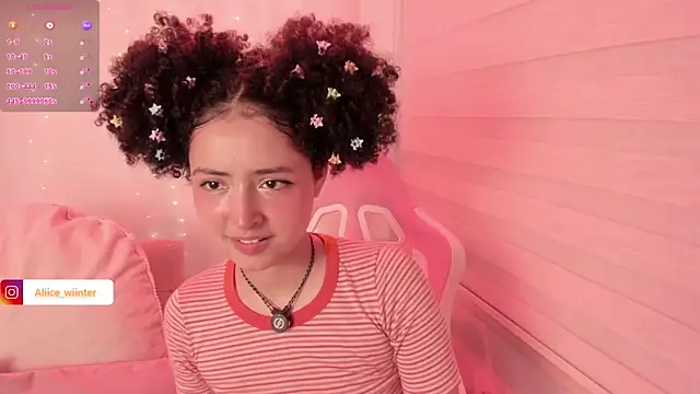 Snapshot of Alice_winter_ chatting on 12/02/25, 06:14 Alice winter online show from 12/02/25, 06:14