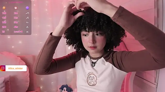 Alice winter  online show from 04/06/26, 06:09