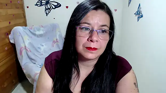 Snapshot of lilisa777 chatting on 09/14/25, 12:21 lilisa777 online show from 09/14/25, 12:21