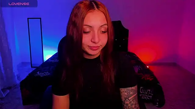 Snapshot of KetziaDoll chatting on 09/18/25, 12:01 KetziaDoll online show from 09/18/25, 12:01
