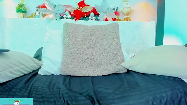 Natasha Colins1 online show from 12/13/24, 08:30