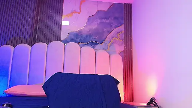 hot dione online show from 04/09/26, 07:19